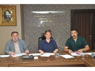 İzmit Belediyesi’nde Kiralama İhalesi Yapıldı