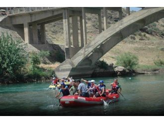 Terör Yamaç Paraşütünü De Vurdu