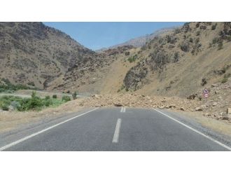 Hakkari-çukurca Karayolundaki Mayınlar Temizleniyor