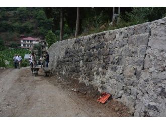 Yüz Yıllık Yol Çilesi Sona Erdi