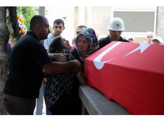 Genç Kızın Babasına Yaktığı Ağıt Yürekleri Dağladı