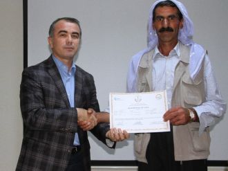 Eğitim Gören Çiftçilere Sertifikaları Verildi