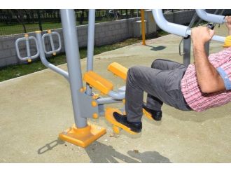 Engellilere Özel Salıncak Ve Spor Aletleri