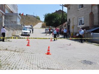 Bozüyük’te Servis Otobüsü 2 Öğrenciye Çarptı: 1 Ölü, 1 Yaralı