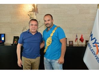 Başpehlivan Orhan Okulu’dan Başkan Böcek’e Ziyaret