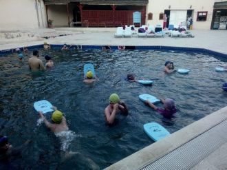 Emetliler Yüzme Öğreniyor