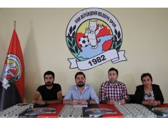 Kaya Kardeşlerden Van Büyükşehir Belediyespor’a Destek