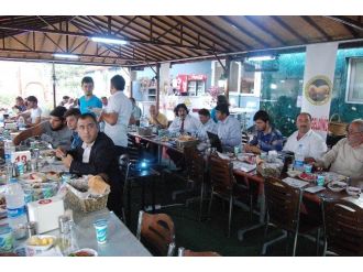 Tavukçular Birliğinden Kaynaşma Yemeği