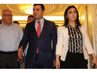 Hdp Ve Dtk Diyarbakır’da Stk’larla Bir Araya Geldi