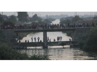 Kaybolan Çocuğu Arama Çalışmasını Film Gibi İzlediler