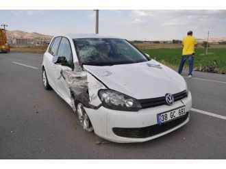 Sivas’ta Otomobil Motosiklete Çarptı: 1 Ölü