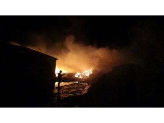 Kırklareli’de Meydana Gelen Yangında Yüzlerce Saman Balyası Kül Oldu