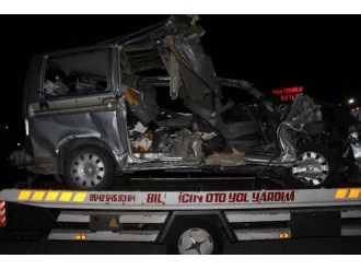 Bilecik’te Kamyonet Tır’a Arkadan Çarptı 1 Yaralı