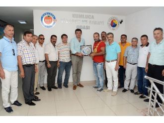 Kutso’dan Başpehlivan Okulu’ya Plaket