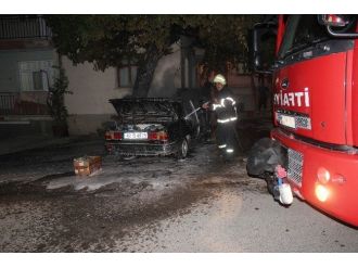 Beyşehir’de Otomobil Yangını