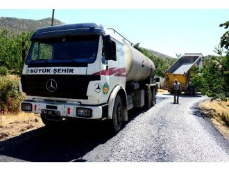 9 Mezranın Yolu Asfaltlandı