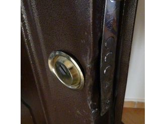 Hırsızlar Üç Daireyi Birden Soydu