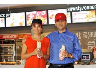 Kfc Türkiye’deki 100’üncü Restoranını Açtı