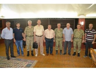 Tugay Komutanı Soysal Gazetecilerle Vedalaştı