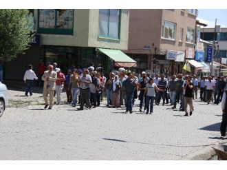 Varto’da Olaylı Yürüyüş