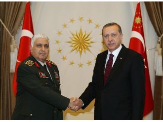Cumhurbaşkanı Erdoğan, Genelkurmay Başkanı Orgeneral Özel’i Kabul Etti