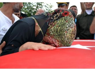 Şehid Gözyaşlarıyla Son Yolculuğuna Uğurlandı