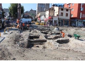 Tarihi Hamam Gün Yüzüne Çıkıyor