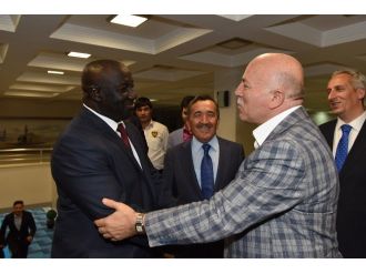 Gambiya Ankara Büyükelçisi Badjıe, Başkan Sekmen’i Ziyaret Etti