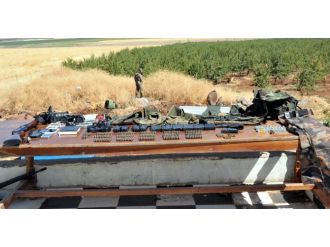 Teröristin Evinden Cephanelik Çıktı