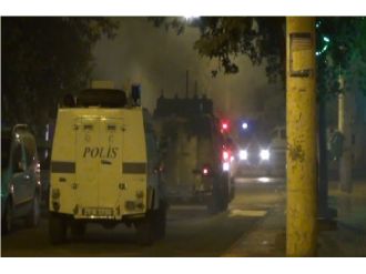 Diyarbakır’da Hendek Kazan Silahlı Grup Polis Ekiplerine Ateş Etti