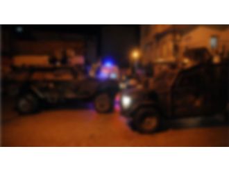 Yüksekova’da Polis Araçlarına Saldırı