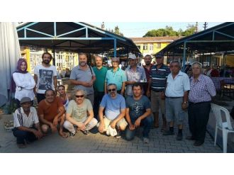 Chp’li Vekil Demir, “İftarlık Gazoz” Filmi Setini Ziyaret Etti