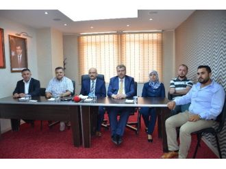 Ak Parti Bilecik İl Başkanlığı’nda Yeni Hastane Ve Gündeme Açıklaması