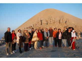 Adanalı Doğa Gezginleri Nemrut’a Hayran Kaldı
