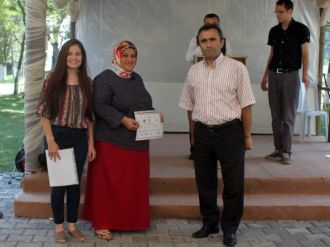 Gölyaka’da Kadın Çiftçiler Belge Aldı