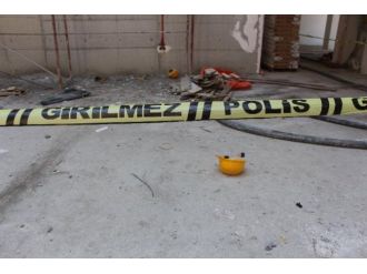 Sgk Binası İnşaatından Düşen İşçi Öldü