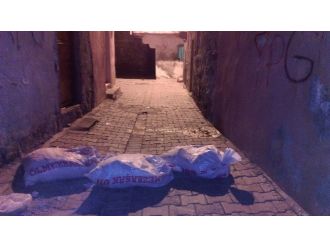 Ydg-h’liler Diyarbakır’da Hendek Kazdı