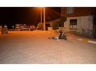 Eşinin Ve Çocuğunun Önünde Tüfekle İnfaz