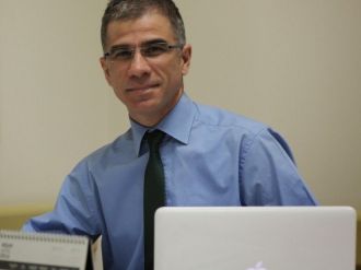 Büyük Ya Da Küçük Göğüs Psikolojiyi Olumsuz Etkiliyor