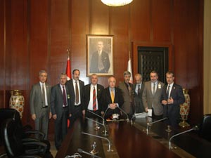 Cemil Çiçek: Gazete harfleri büyümeli!..