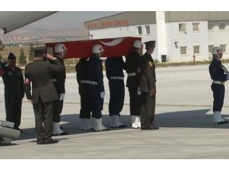 Şehit Uzman Çavuşun Cenazesi Memleketinde