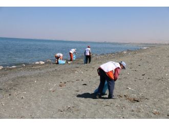 Van’da Sahil Temizliği