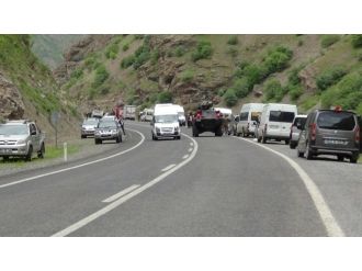 Çukurca Karayolu 5 Gündür Kapalı