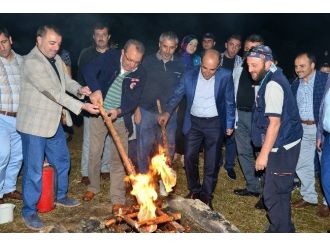 Kamp Ateşini Başkan Edebali Yaktı