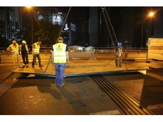 Mecidiyeköy Viyadük Çalışmaları Devam Ediyor