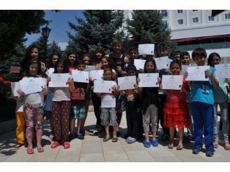 İkbal Termal Otelde Yüzme Kursu Sona Erdi