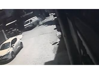 3 Kişinin Yaralandığı Kaza Kameraya Yansıdı