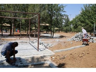 Rabia Parkı Çalışmaları Hızla Devam Ediyor