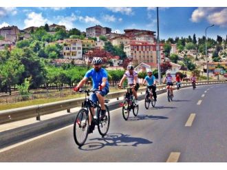 İstanbul’dan Gölcük’e Pedal Basacaklar