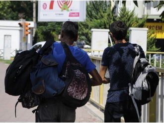 İnşaat İşçilerinin Korkuluklara Astığı Çanta Paniğe Sebep Oldu